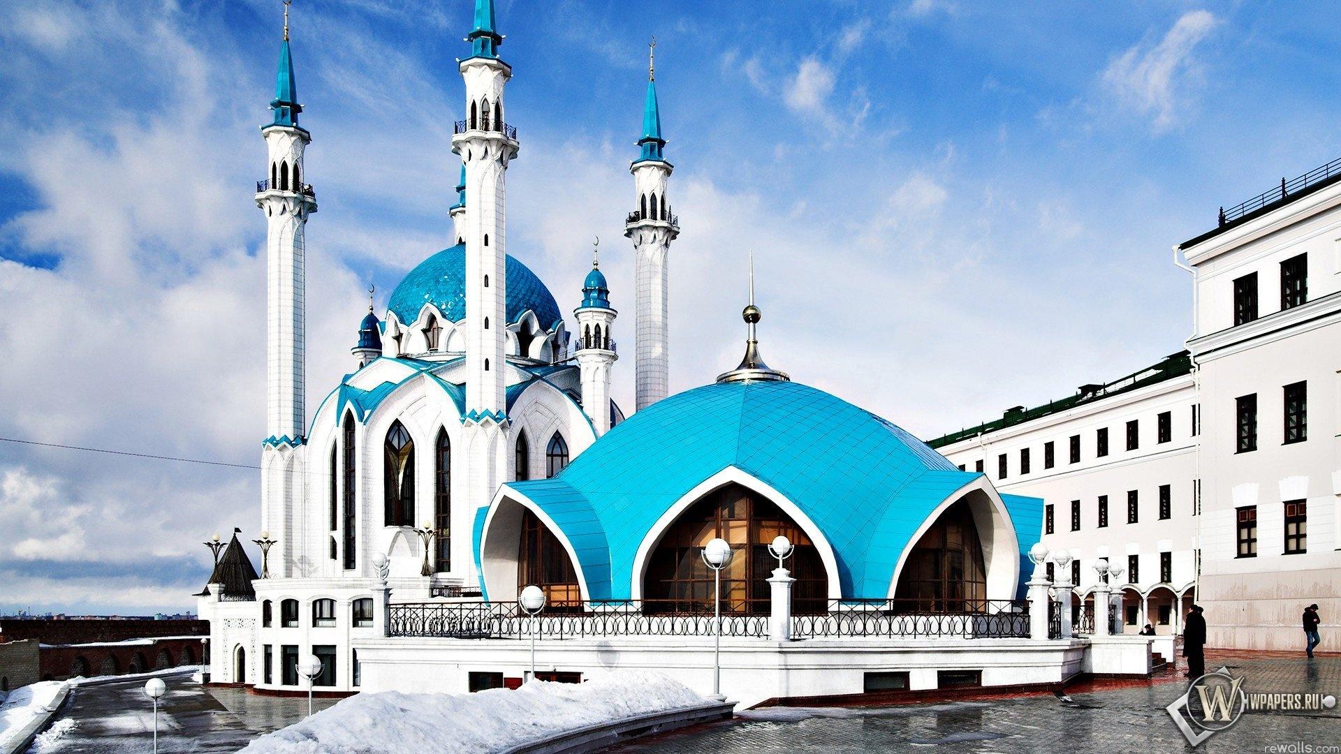 Казань, мечеть, красиво, небо, облака, здание, снег, фонари, люди обои .