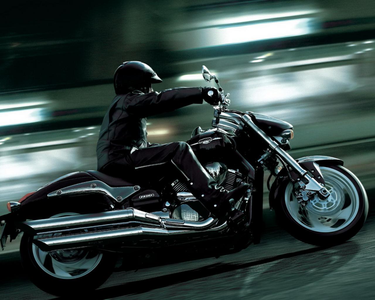 Мотоцикл Сузуки VZ 1500 1280x1024