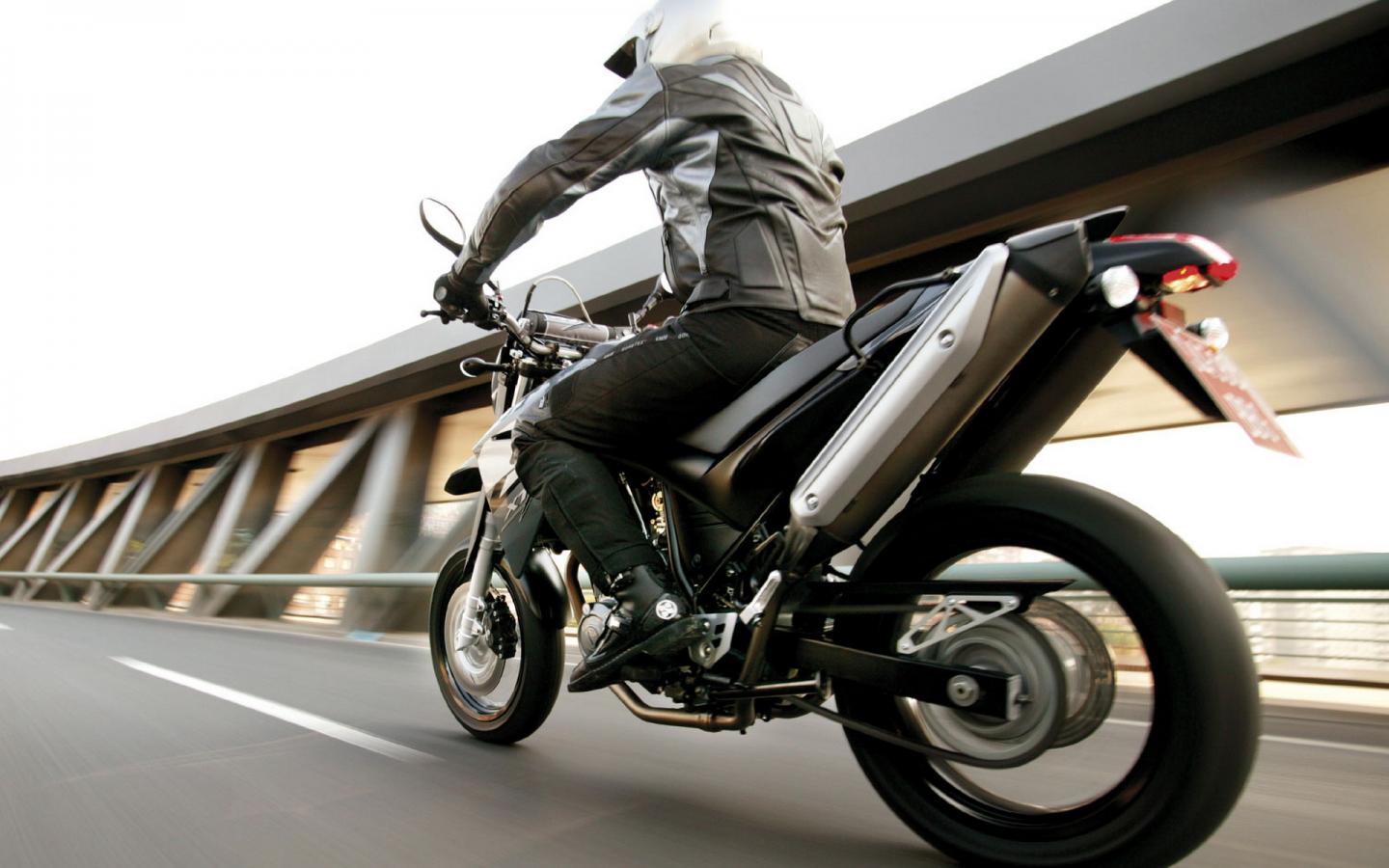 Мотоцикл Ямаха XT660X 2004 1440x900
