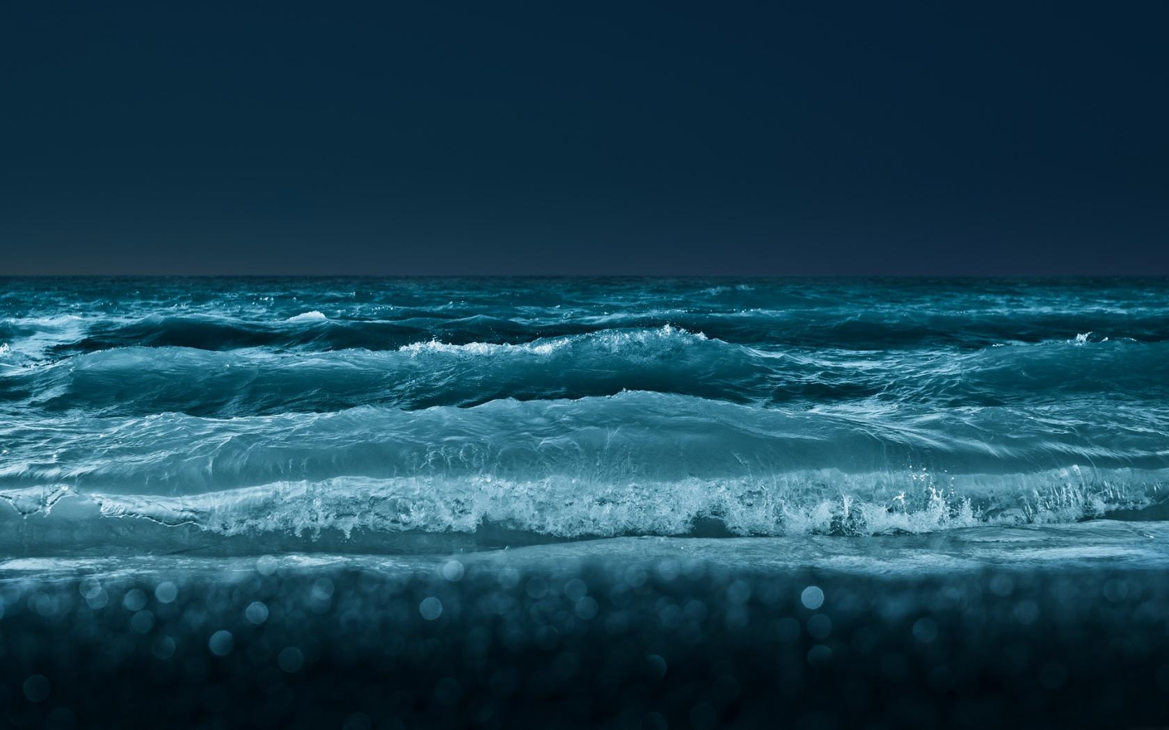Волны ночного моря 1680x1050