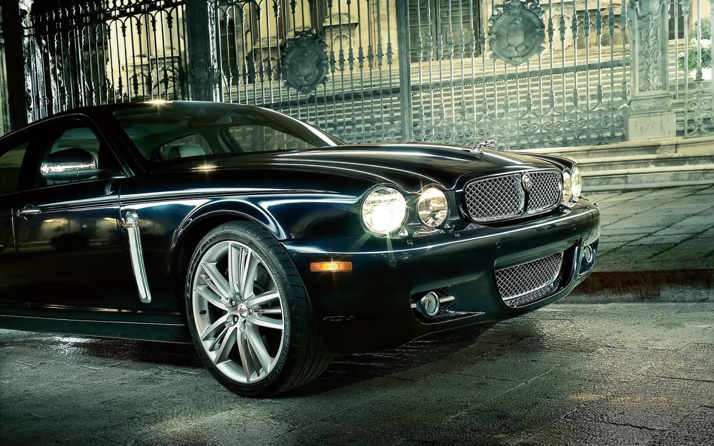 2009 Jaguar XJ 1440x900