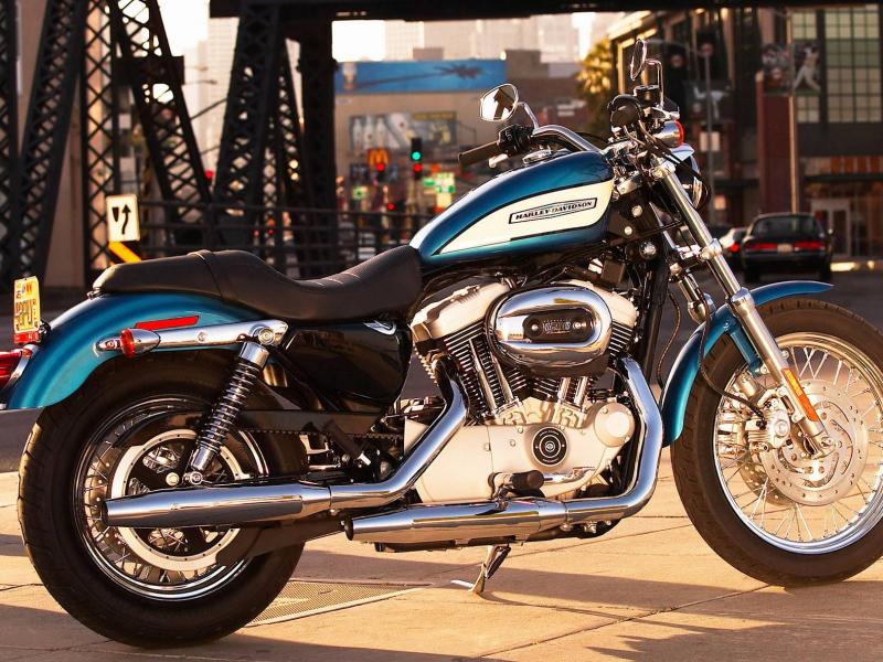 Harley Davidson, городской вид 800x600