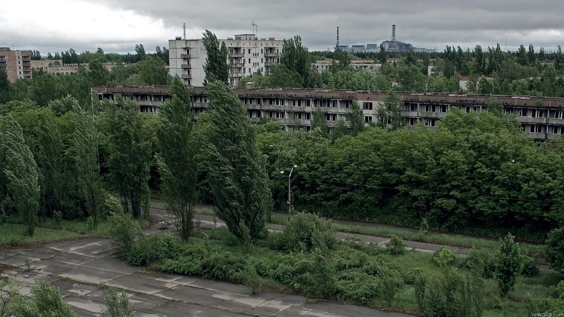 Припять, мертвый, город, дома, окна, деревья, чернобыль обои для рабочего  стола, картинки, фото, 1920x1080.