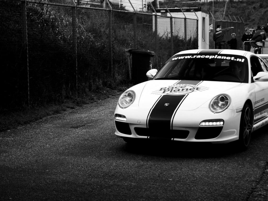 Porsche, white, black 1024x768