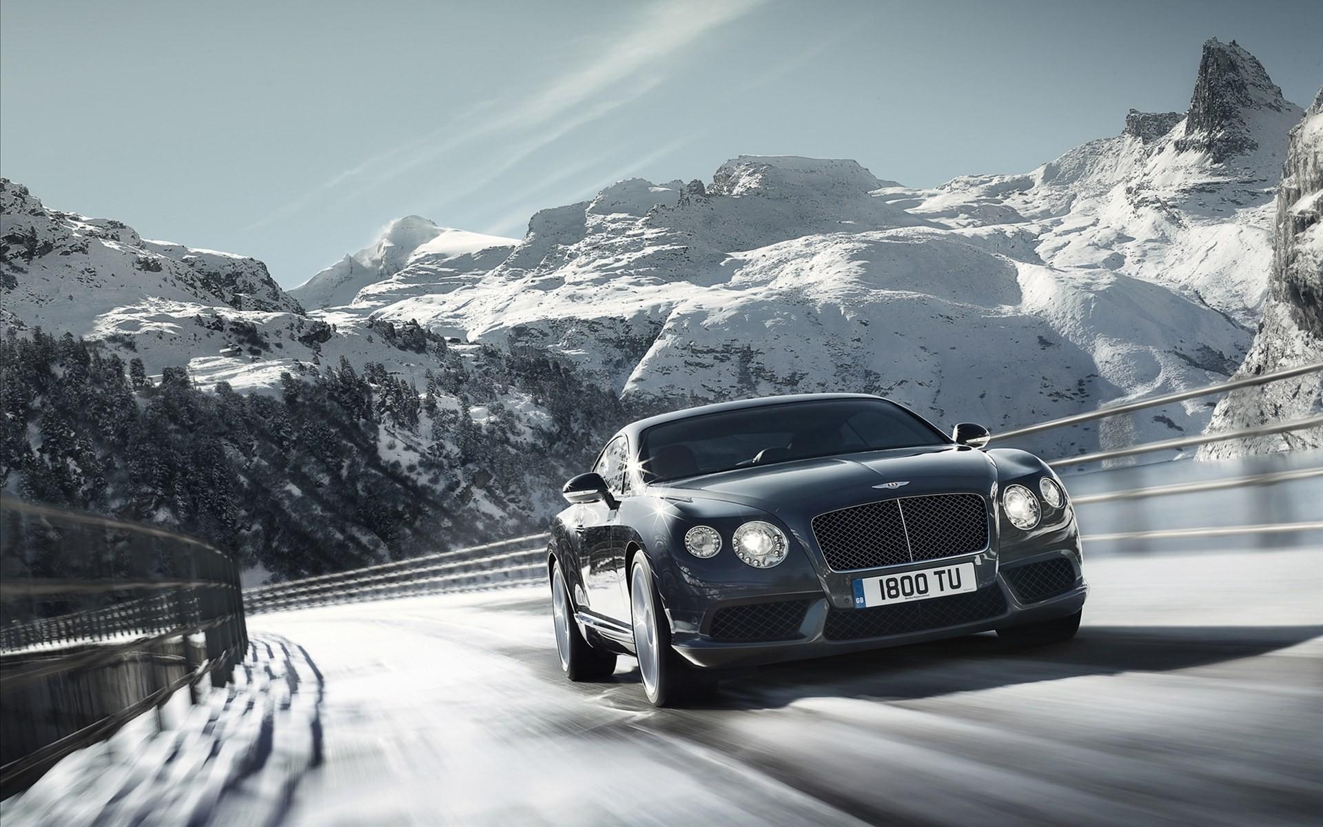 Bentley на зимней дороге 1920x1200