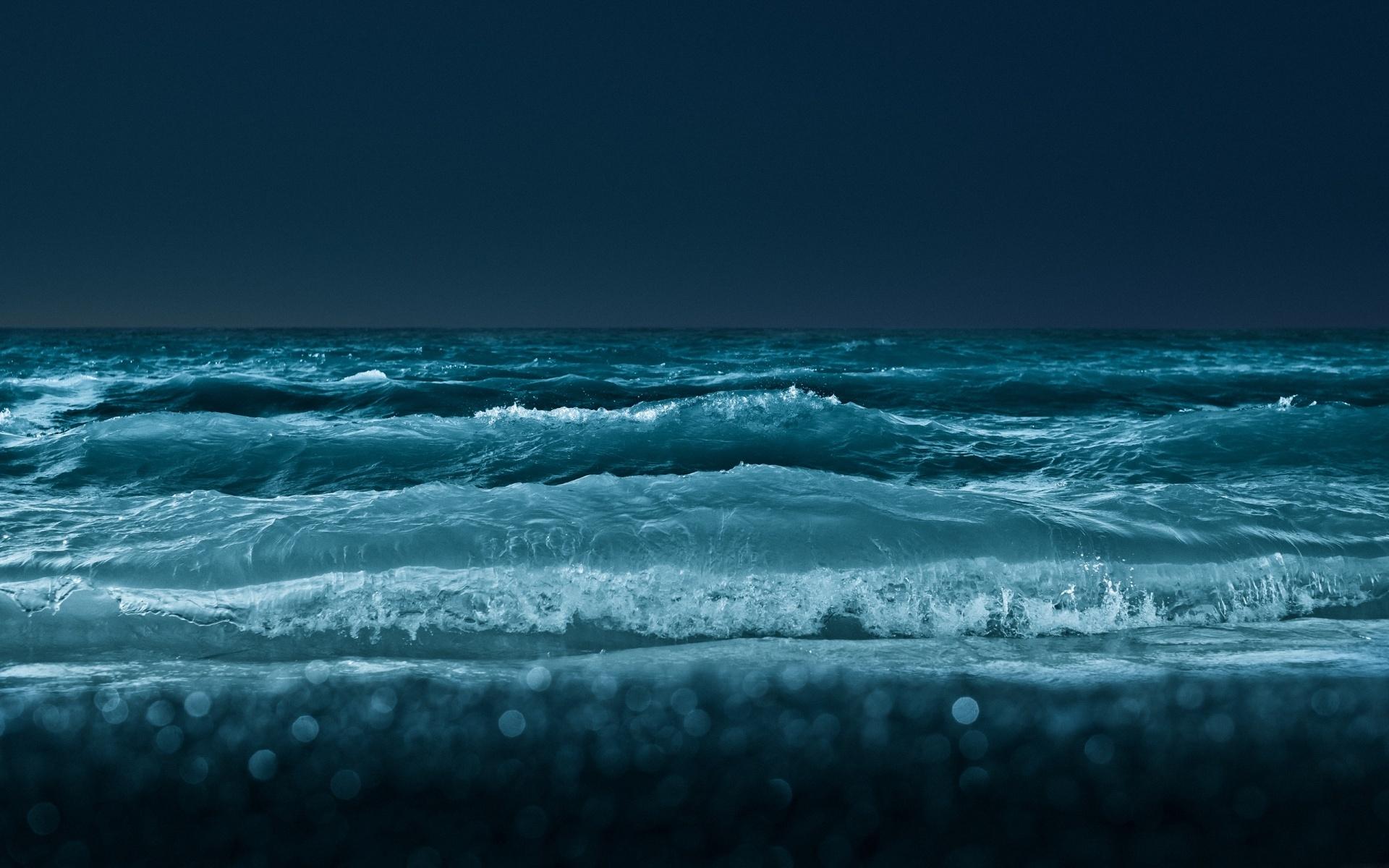 Глубокое Синее Море